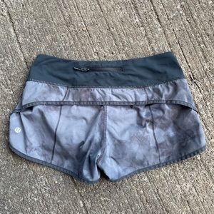 Lululemon shorts!